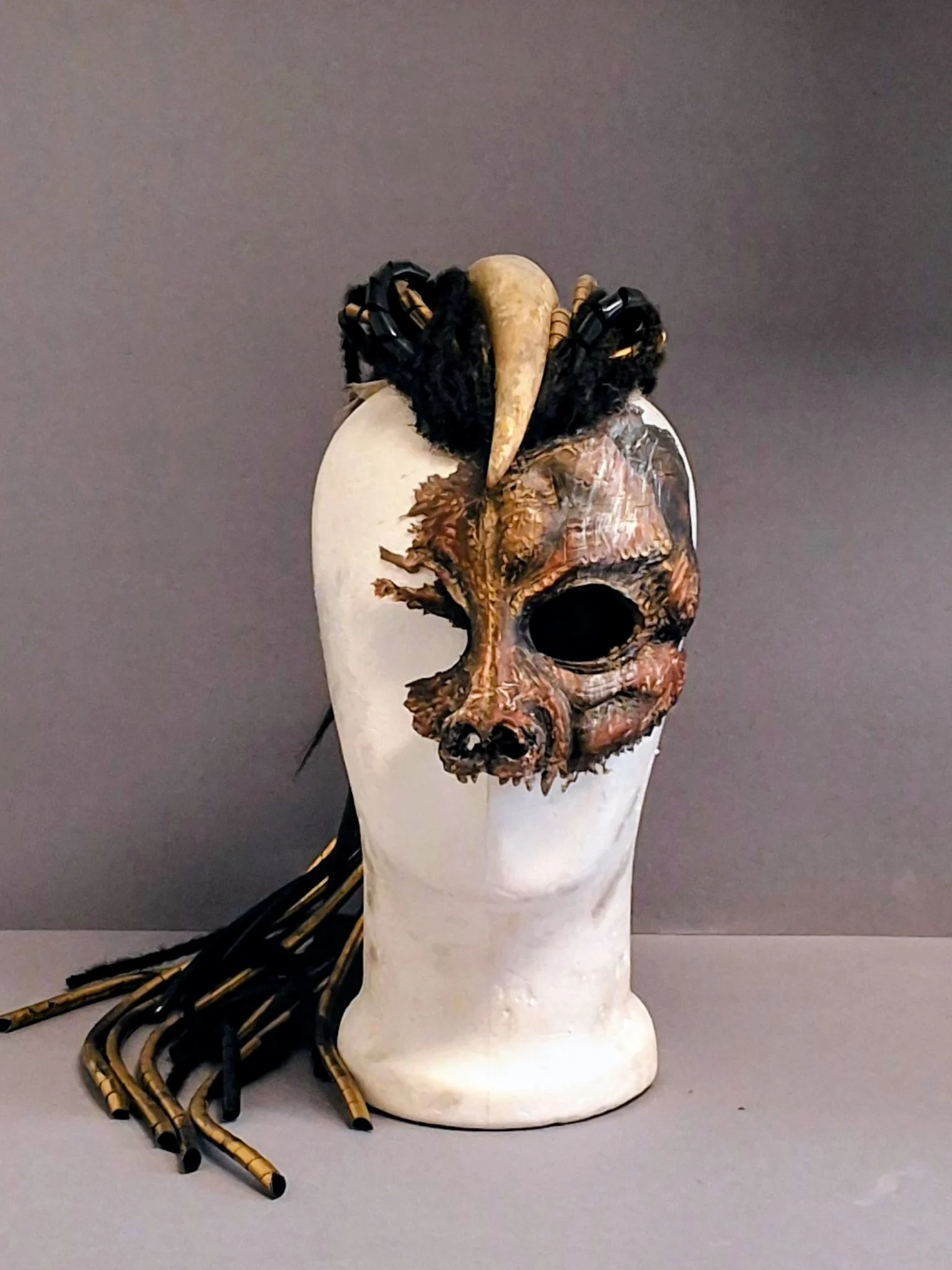 Lederne Halbmaske